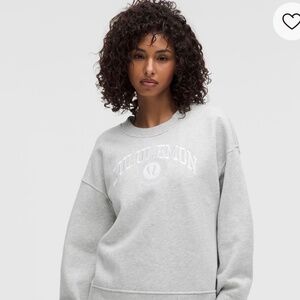 Lululemon Perfectly Oversized Graphic Crew